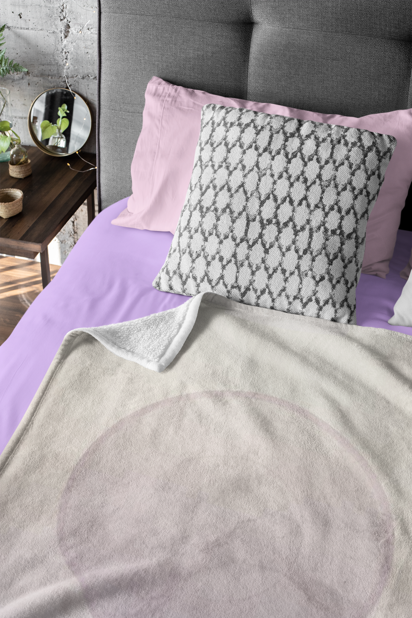 Ombre Velveteen Plush Blanket — Soft Lavender to Ivory Gradient Throw