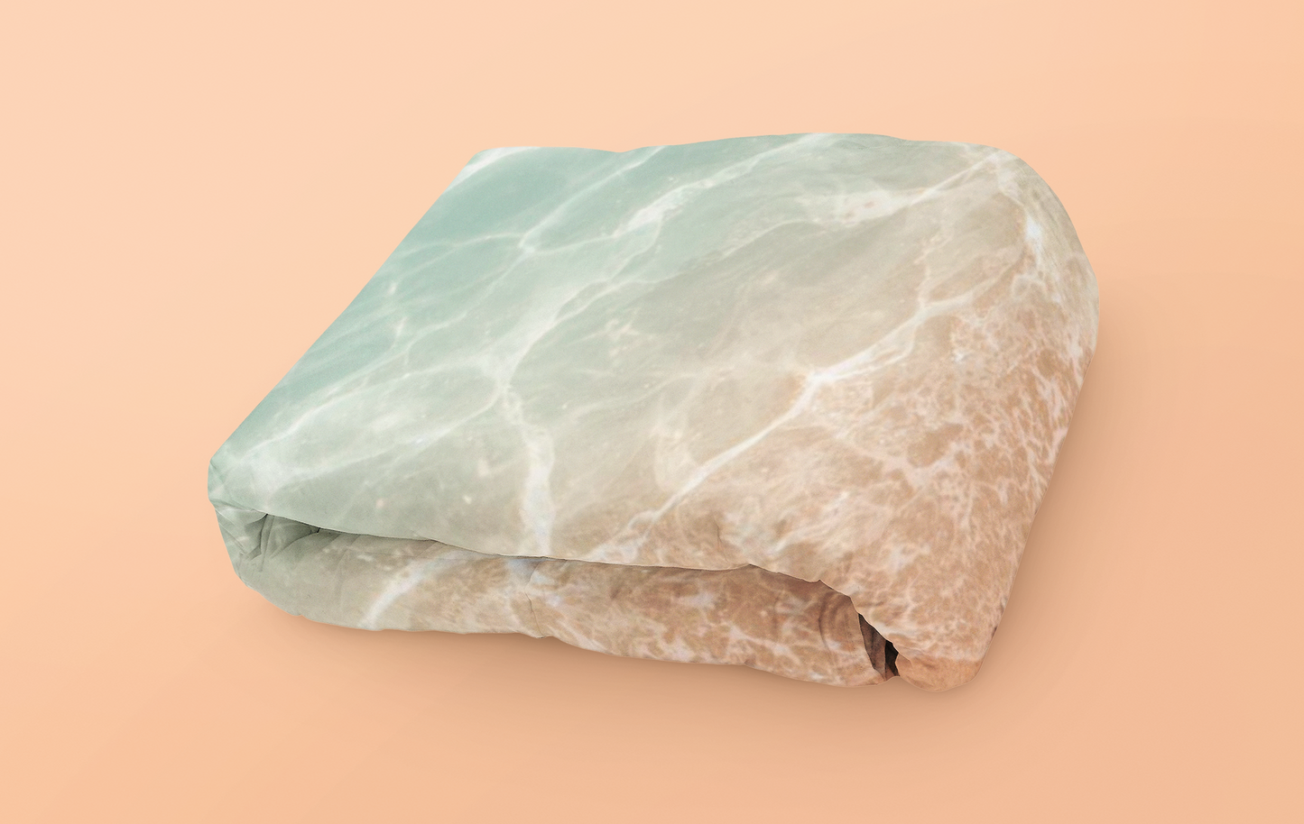 Manta Polar — “Silencio Poderoso Coastal Waves Velveteen Plush Blanket — Seafoam Beach Throw