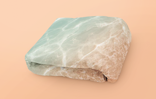 Manta Polar — “Silencio Poderoso Coastal Waves Velveteen Plush Blanket — Seafoam Beach Throw