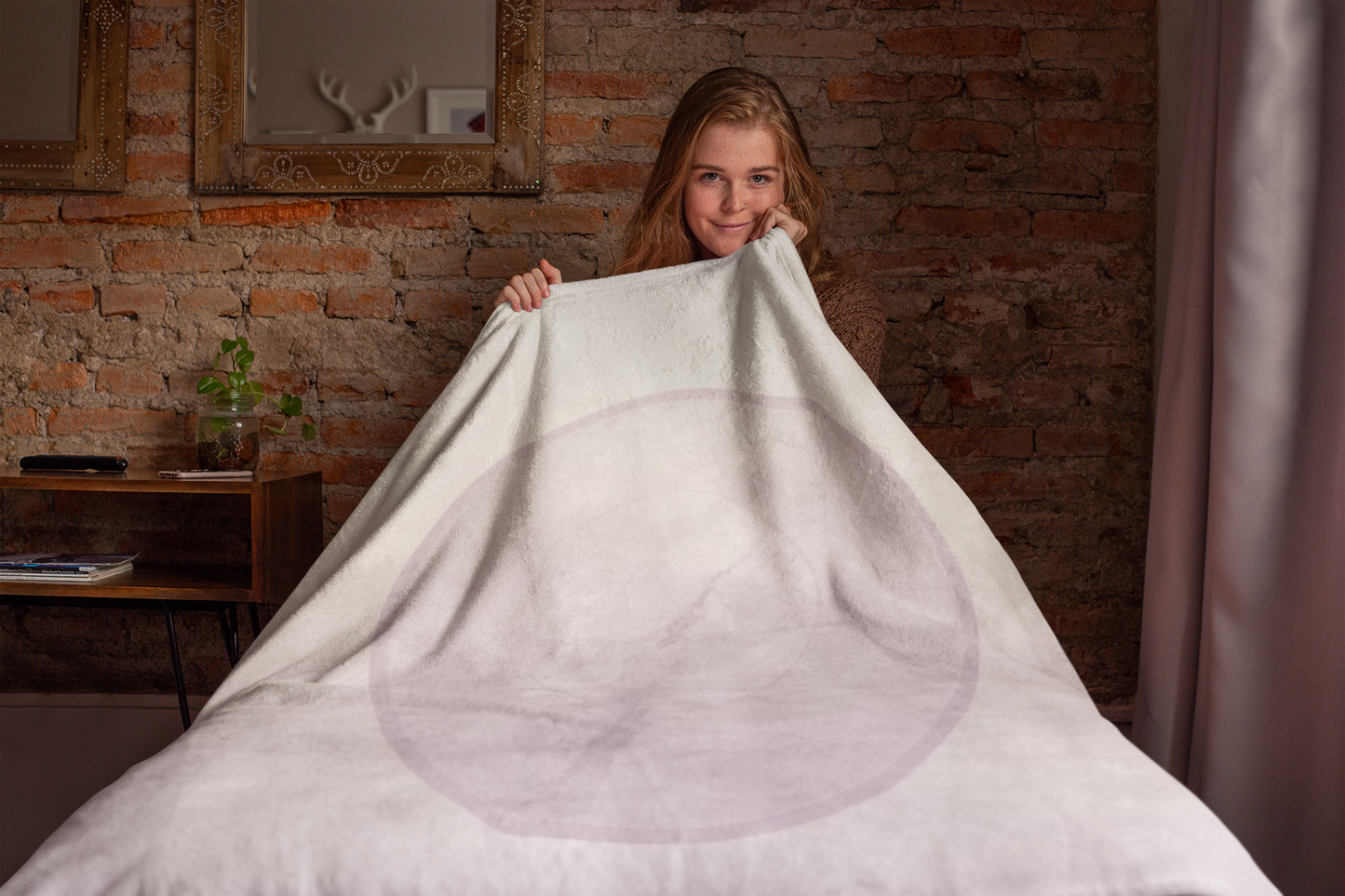 Ombre Velveteen Plush Blanket — Soft Lavender to Ivory Gradient Throw